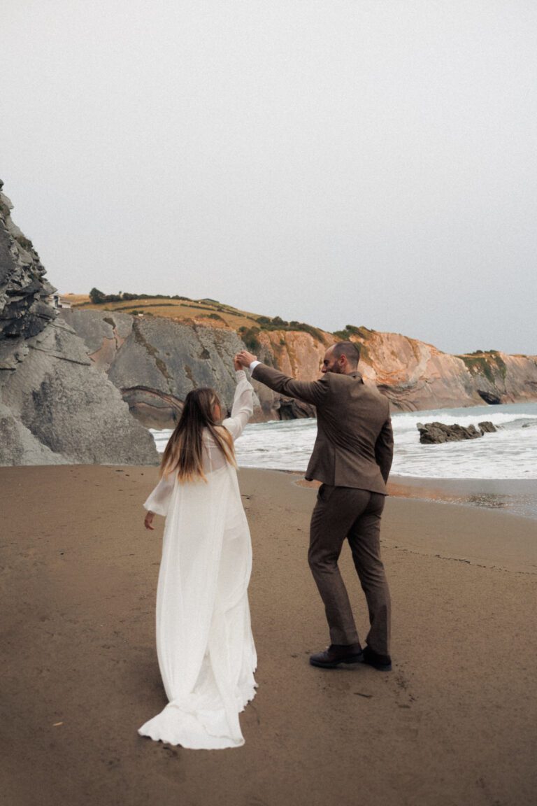 Jon Santamaria Fotógrafo de bodas en San Sebastián