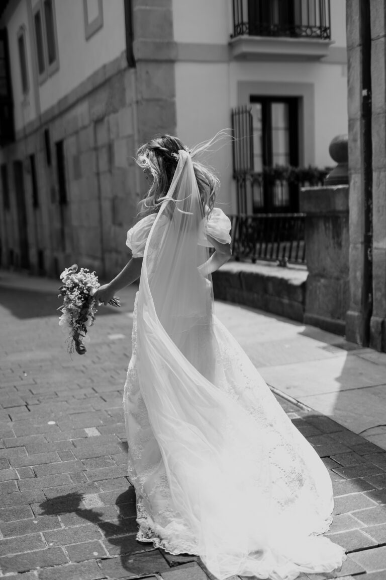 Jon Santamaria Fotógrafo de bodas en San Sebastián