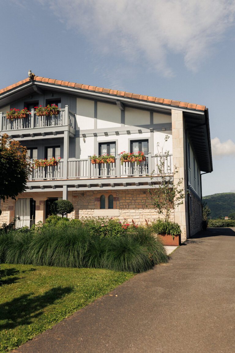 Jon Santamaria Fotógrafo de bodas en San Sebastián