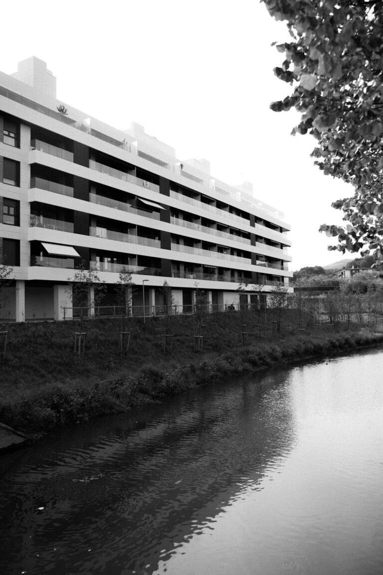 Jon Santamaria Fotógrafo de bodas en San Sebastián